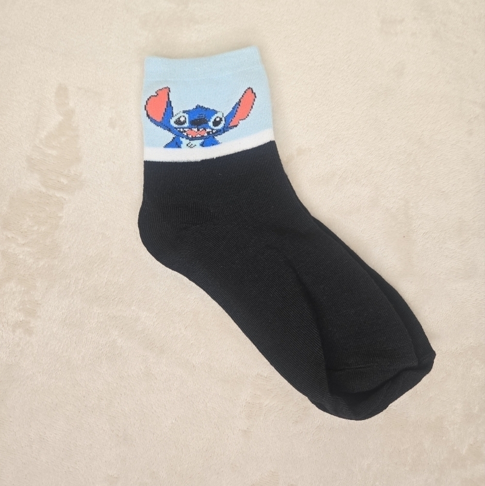 Disney Stitch Woman's Sock Set - 5 Pairs - Picture 6 of 10